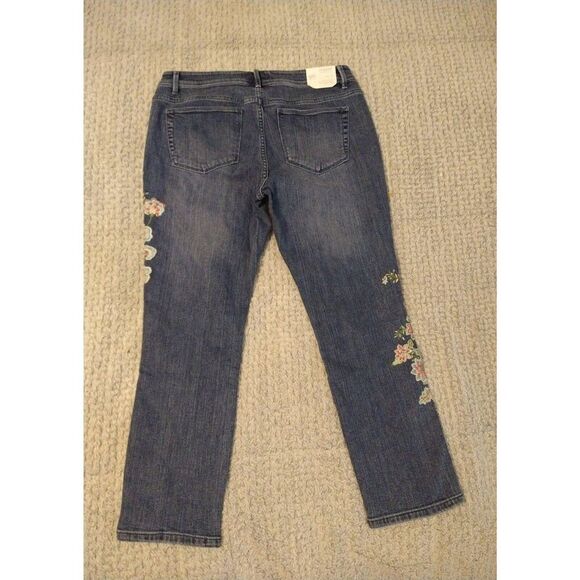 J. Jill cape cod embroidered floral  cropped  jeans Size 6 Boho Feminine Beachy - Picture 6 of 11